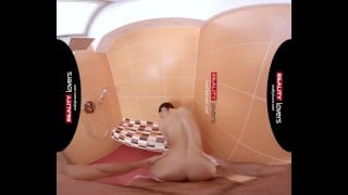 RealityLovers – Shower Allurement with Anna