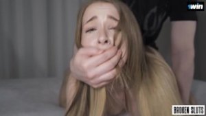 THE HARDEST ORGASM OF HER LIFE – Pretty Teen ROUGH Fucked To Multiple Screaming Orgasms ´