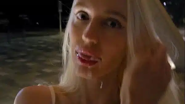 Girlfriend Wants Risky Public Doggystyle Fuck – Cum Hungry