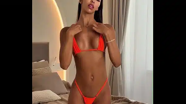 Say “hi” and then check DMsLiaLyenn