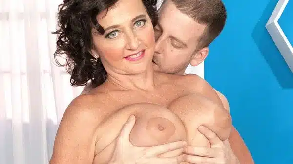 A proper creampie for Ciara