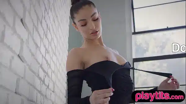 Argentinian Latina beauty strips nude to flaunt perky small boobs