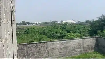 CONSTRUCTION WORKER FUCKS BAD BITCH