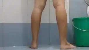 Full Video Nahuli c Daddy nagjajakol sa loob ng cr