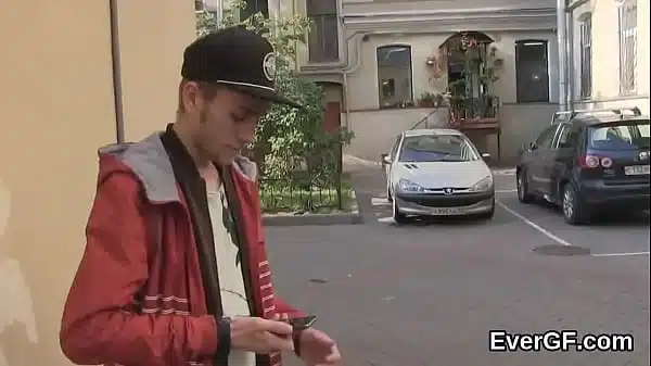 Skint lover allows foxy mate to nail his companion for dollars