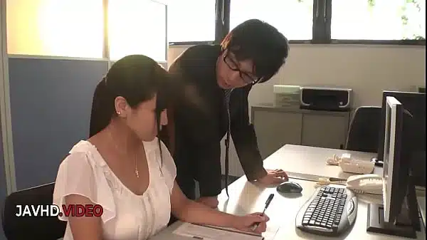 Voluptuous Asian MILF Delivers Intimate JAV Passion Session