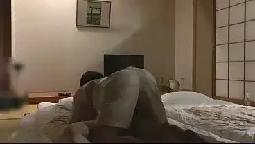 【個人撮影】江の島の旅館で中出しSEXする素人カップルの別アングル動画/Japanese amateur hentai