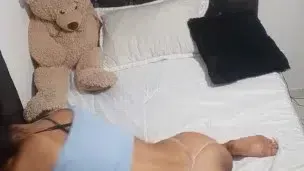 on call with my boyfriend while masturbating my big sexy pussy.