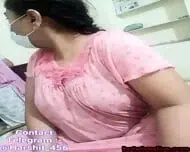 Desi real mom daughter on webcam show