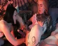 MF BS LESBIAN PUSSY FISTING