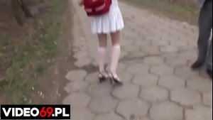 Darmowe filmy erotyczne – Kosmiczne rżnięcie na polanie – występuje Natasza [ Polskie Uczennice ]