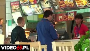 Darmowe filmy erotyczne – Organizujemy zieloną szkołę – występuje Marzena [ Polskie Uczennice ]