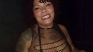 Flagrei minha prima mamando o novinho na festa de swing