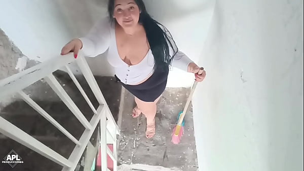 Me folle a la puta de mi vecina- Porno amateur – Historia completa