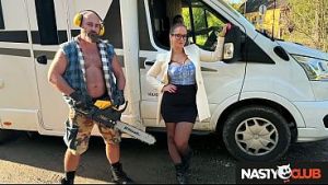 Nasty Club – Busty Jennifer Mendez Caught Pissing by a Lumberjack Jonny Oblong