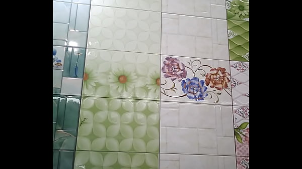 Bangladeshi bhabhi pee video