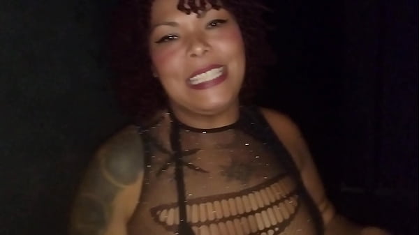 Flagrei minha prima mamando o novinho na festa de swing