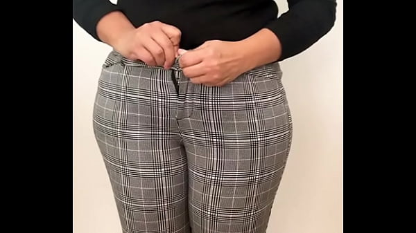 Hot Desi Wife removes her dress and flashes her curves