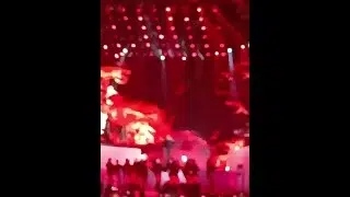 I sucked a guy in public on a bus full of people and since it was really hot he wanted to eat me in.