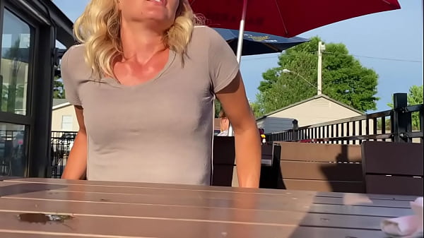 Slutty Milf Fills all of Her Holes in Public—CumPlayWithUs2