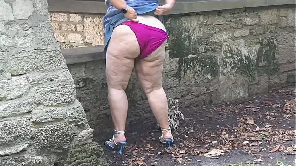 Peeing compilation – sexy bbw ssbbw pissing