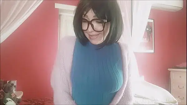 Chantal squirt with her new sex toy