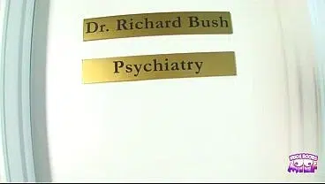 A hung doctor gives sex therapy to a foxy chick and gives her a facial.