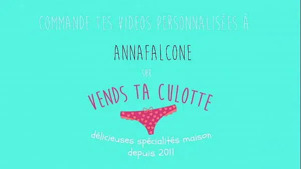 Vends-ta-culotte – BDSM – Une domina expérimentée fume en humiliant un soumis et en lui donnant des instructions de branlette – AnnaFalcone