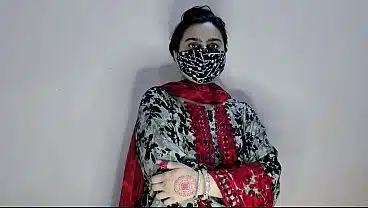 College girlfriend Ko Khana khila kar Ghar lakar chod dia hard fast fuck big round ass Hindi Dirty talk