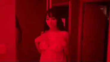 Hot Wife Tries Arab Dick for the first time شرموطه مصريه بتجرب الزب العربي اول مرة