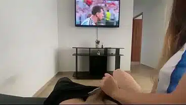 Viendo La Final del Mundial 2026 con mi amiga argentina, hacemos una apuesta sexual